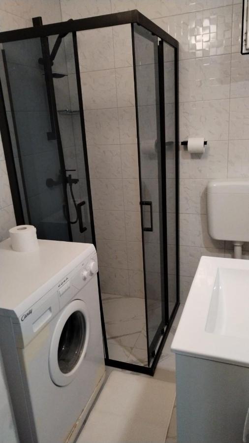 Studio Apartment Bosko Novalja Ngoại thất bức ảnh
