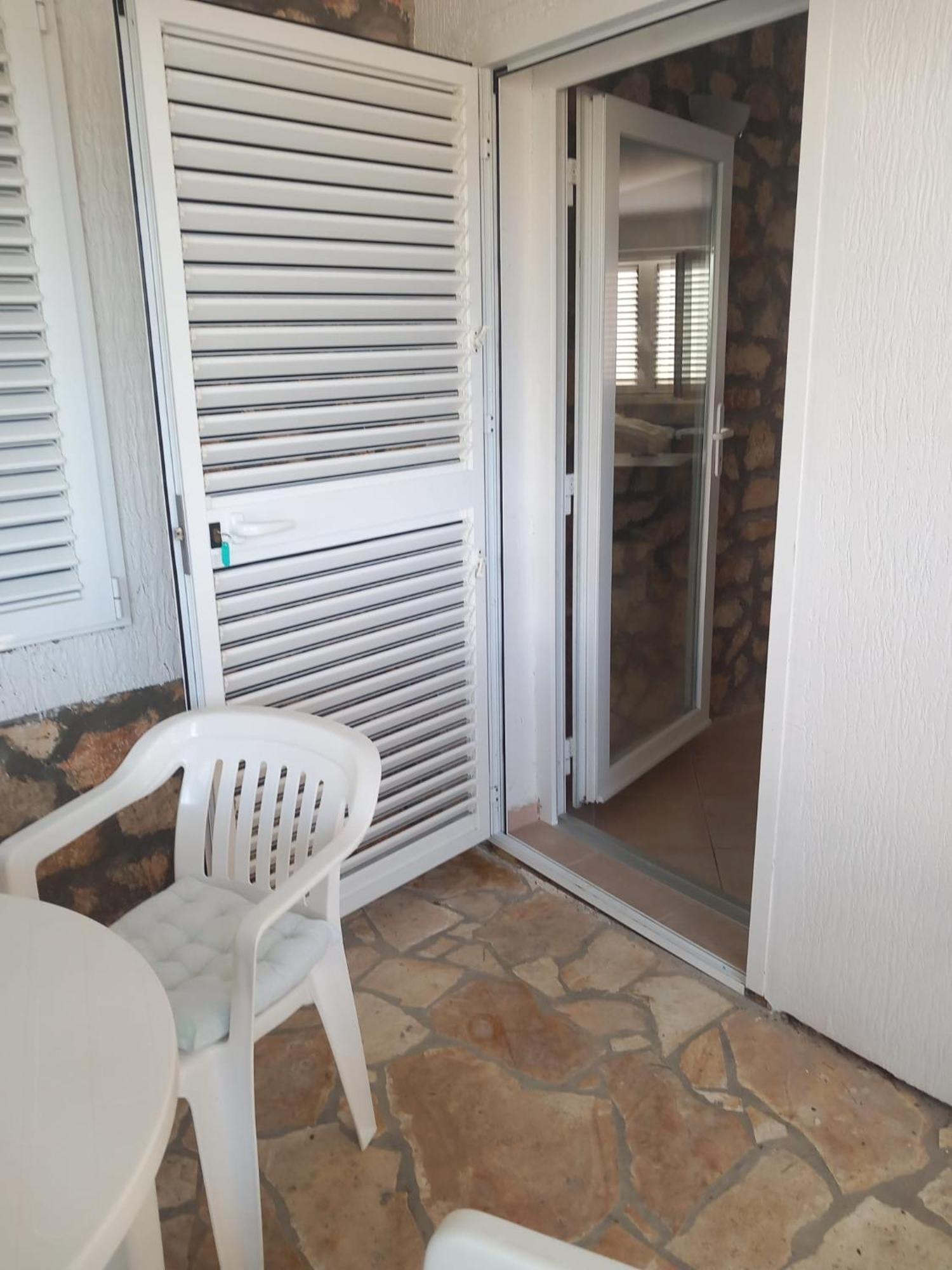 Studio Apartment Bosko Novalja Ngoại thất bức ảnh