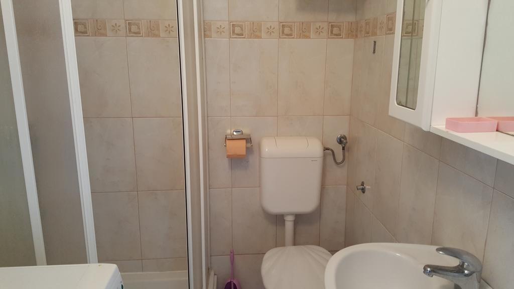 Studio Apartment Bosko Novalja Ngoại thất bức ảnh