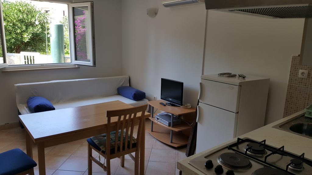 Studio Apartment Bosko Novalja Ngoại thất bức ảnh
