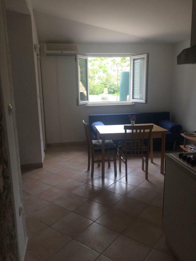 Studio Apartment Bosko Novalja Ngoại thất bức ảnh
