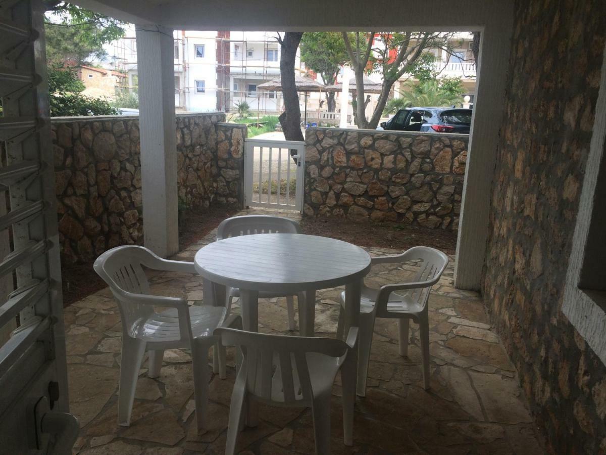 Studio Apartment Bosko Novalja Ngoại thất bức ảnh